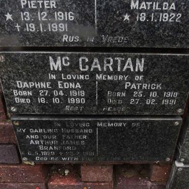 MCCARTAN Patrick 1910-1991 &amp; Daphne Edna 1919-1990
