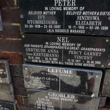 NEL Percy Garnet Vincent 1917-2009 &amp; Gertrude Anna KRETZMANN 1915-2007