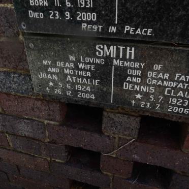 SMITH Dennis Claude 1923-2006 &amp; Joan Athalie 1924-2004