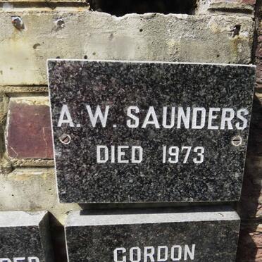 SAUNDERS A.W. -1973
