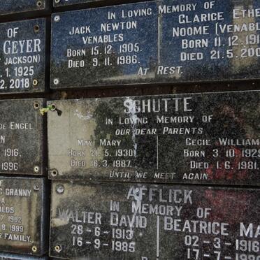 SCHUTTE Cecil William 1929-1981 &amp; May Mary 1930-1987