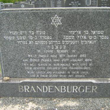 BRANDENBURGER Willy -1983 &amp; Sonia -1984