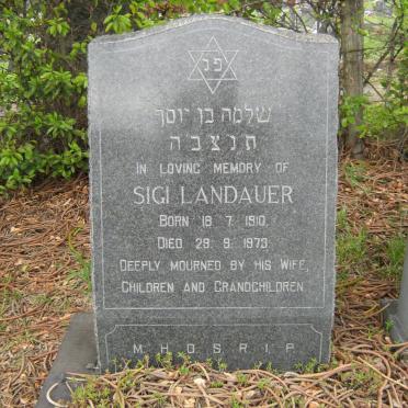 LANDAUER Sigi 1910-1973
