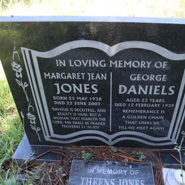 JONES Margaret Jean 1938-2003 :: DANIELS George -1939