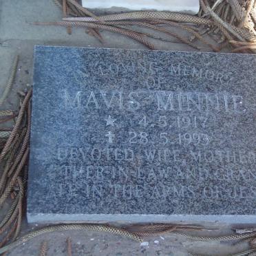 MINNIE Mavis 1917-1993