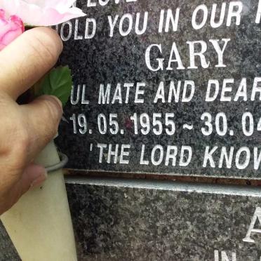 PALMER Gary 1955-2014
