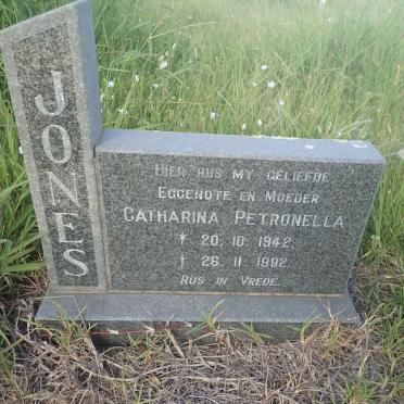 JONES Catharina Petronella 1942-1992