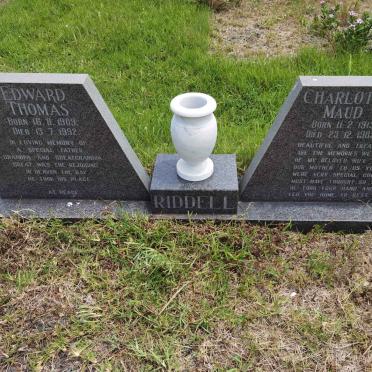 RIDDELL Edward Thomas 1909-1992 &amp; Charlotte Maud 1913-1985
