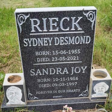 RIECK Sydney Desmond 1955-2021 &amp; Sandra Joy 1956-1997