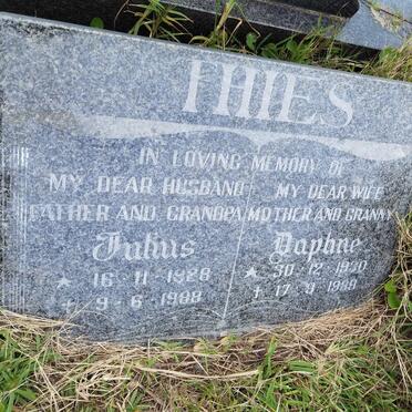 THIES Julius 1928-1988 &amp; Daphne 1930-1989