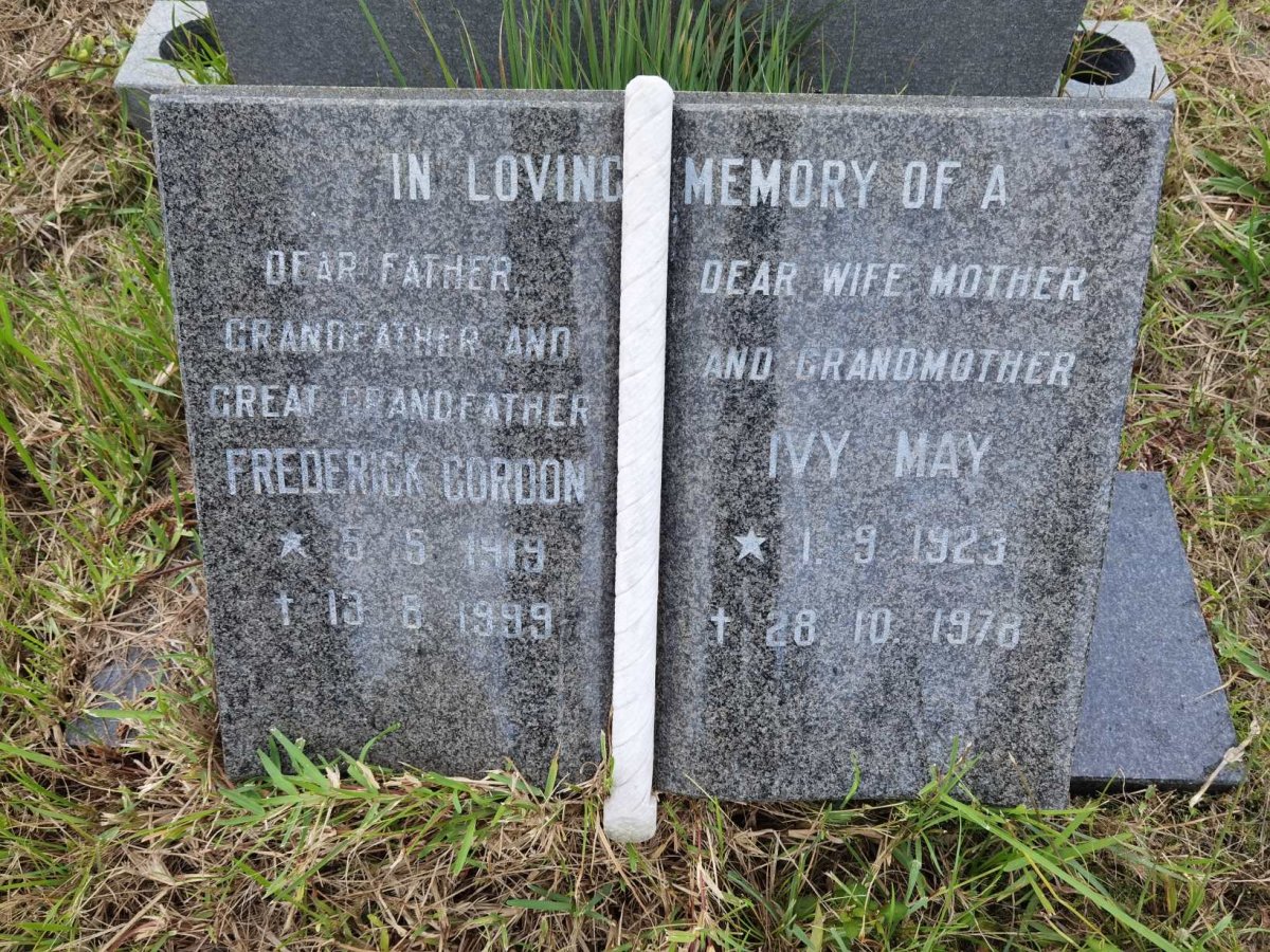 BREWER Frederick Gordon 1919-1999 &amp; Ivy May 1923-1978