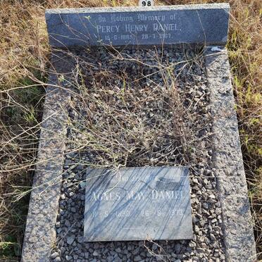 DANIEL Percy Henry 1885-1967 &amp; Agnes May 1890-1973 