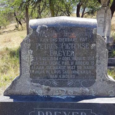 DREYER Petrus Pieterse 1894-1956 &amp; Elizabeth Catherina PIETERSE 1899-1954