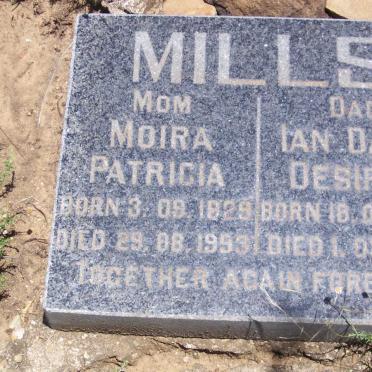 MILLS Ian David Desiree 1927-1998 &amp; Moira Patricia 1929-1993
