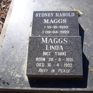 MAGGS Sydney Harold 1920-1999 &amp; Linda YORK 1921-1992