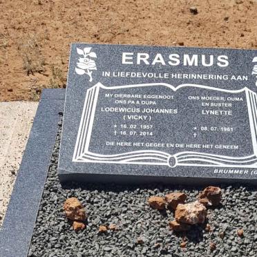 ERASMUS Lodewikus Johannes 1957-2014 &amp; Lynette 1961-
