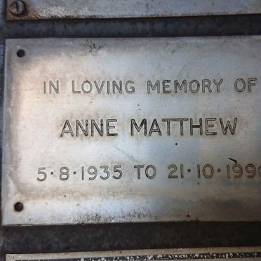 MATTHEW Anne 1935-1990