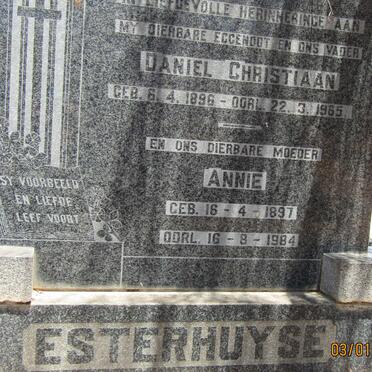 ESTERHUYSE Daniel Christiaan 1896-1965 &amp; Annie 1897-1984