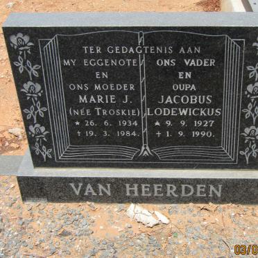 HEERDEN Jacobus Lodewickus, van 1927-1990 &amp; Marie J. TROSKIE 1934-1984