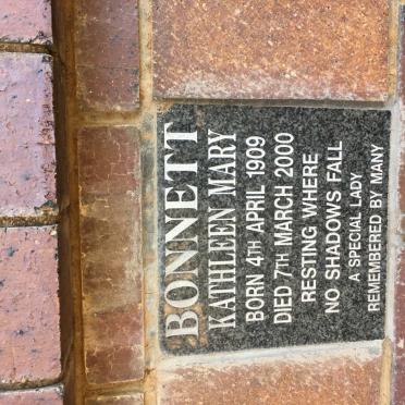 BONNETT Kathleen Mary 1909-2000