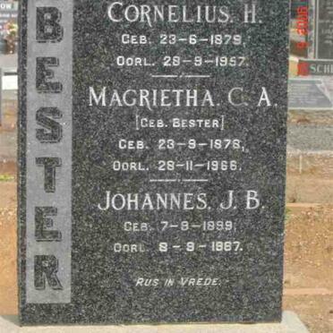 BESTER Cornelius H. 1879-1957 &amp; Margrietha C.A. BESTER 1878-1966 :: BESTER Johannes J.B. 1899-1967