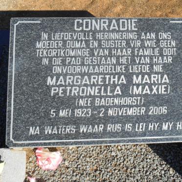 CONRADIE Margaretha Maria Petronella nee BADENHORST 1923-2006