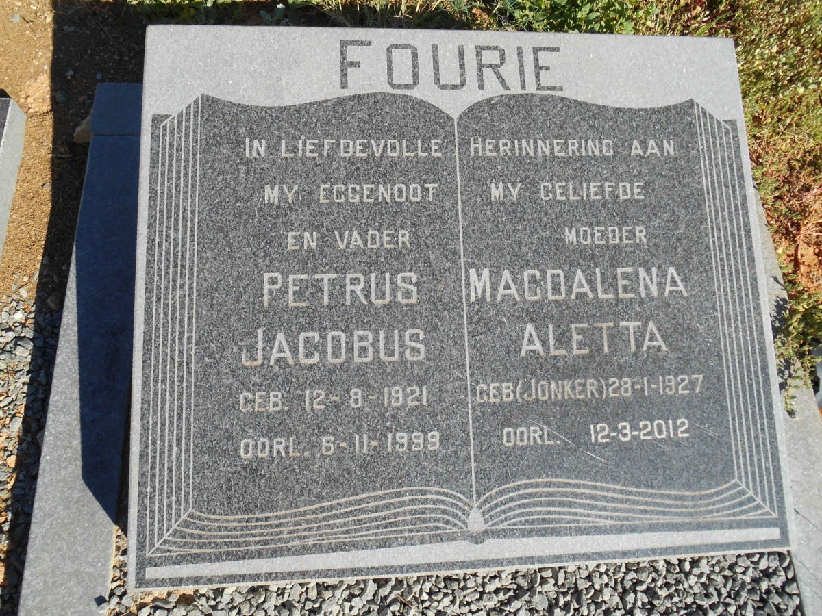 FOURIE Petrus Jacobus 1921-1999 &amp; Magdalena Aletta JONKER 1927-2012