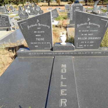 MULLER Willem Johannes 1938-1987 &amp; Trudé VAN ZYL 1942-