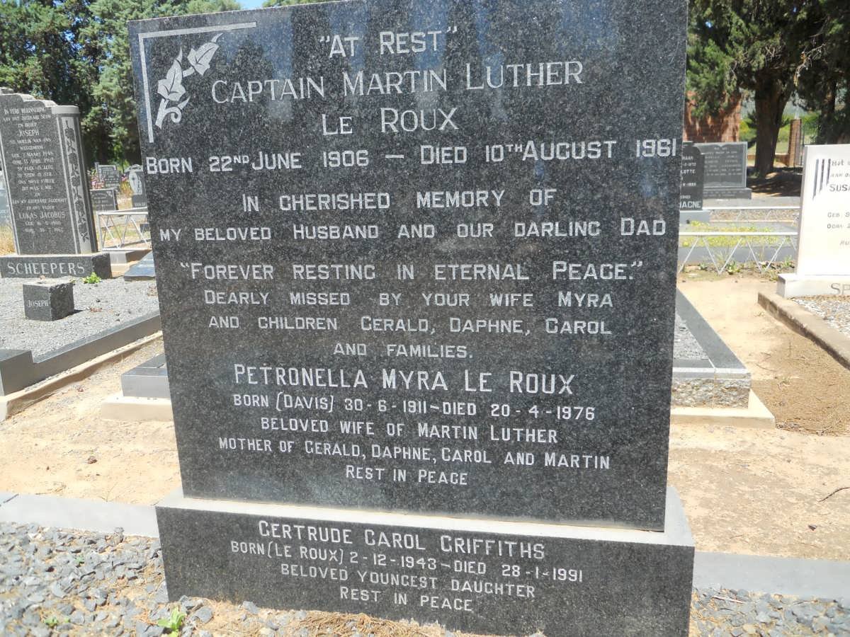 ROUX Martin Luther, le 1906-1961 &amp; Petronella Myra DAVIS 1911-1976 :: GRIFFITHS Gertrude Carol nee LE ROUX 1943-1991