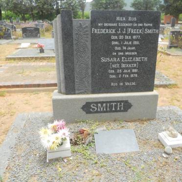 SMITH Frederick J.J. 1877-1951 &amp; Susara Elizabeth BEKKER 1881-1976 :: SMITH Danie 1921-1979