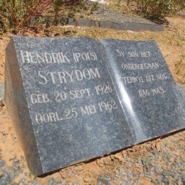 STRYDOM Hendrik Marthinus J. 1881-1964 &amp; Cornelia Maria H. GOUWS 1888-1965 :: STRYDOM Hendrik 1926-1962