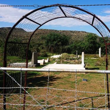 Eastern Cape, GRAAFF-REINET district, Letskraal 154, farm cemetery