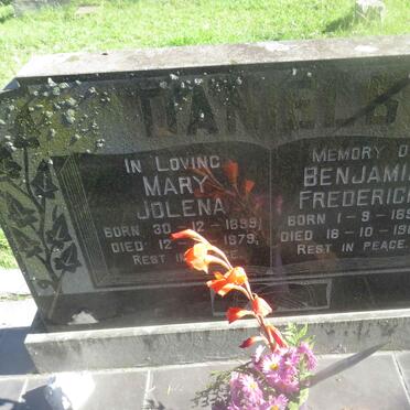 DANIELS Benjamin Frederick 1897-1962 &amp; Mary Jolena 1899-1979