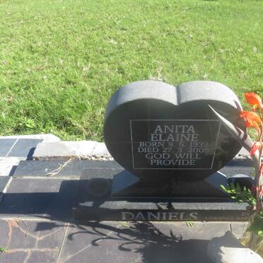 DANIELS Anita Elaine 1939-2009 :: BRINK Elizabeth Regina 1931-2004