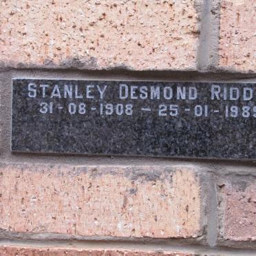 RIDDIN Stanley Desmond 1908-1989
