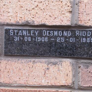 RIDDIN Stanley Desmond 1908-1989