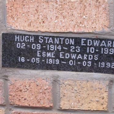 EDWARDS Hugh Stanton 1914-1991 &amp; Esmé 1919-1992