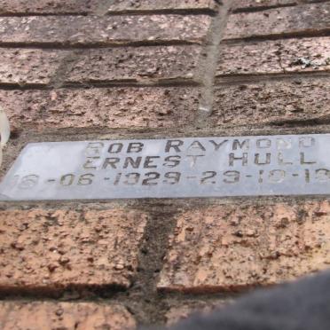 HULL Rob Raymond Ernest 1929-1986