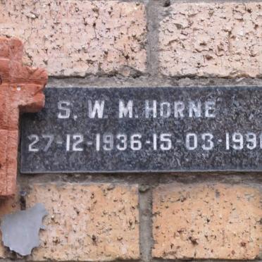 HORNE S.W.M. 1936-1990