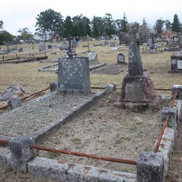 BOWKER Edith 1886-1922 :: BOWKER Rhoda nee KNOTT 1898-1978