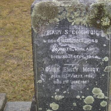 COMPTON Mary S. 1848-1944 :: MOODY Olive Emily 1896-1967