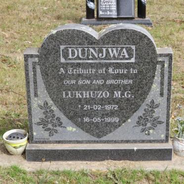 DUNJWA Lukhuzo 1972-1999