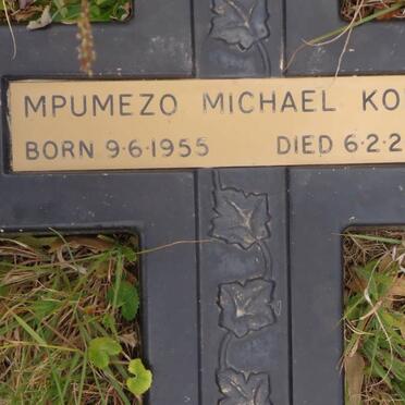 KOLISI Mpumezo Michael 1955-2003