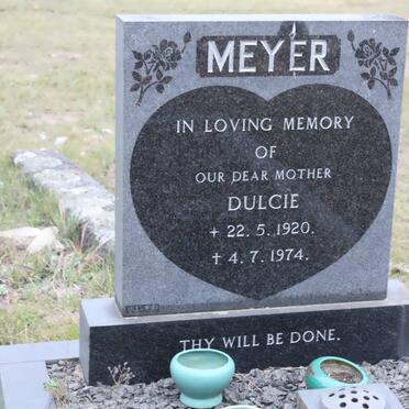 MEYER Dulcie 1920-1974