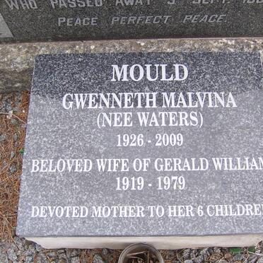 MOULD Gerald William 1919-1979 &amp; Gwenneth Malvina WATERS 1926-2006
