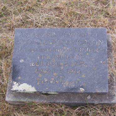 RICHARDSON Ronald 1932-1974