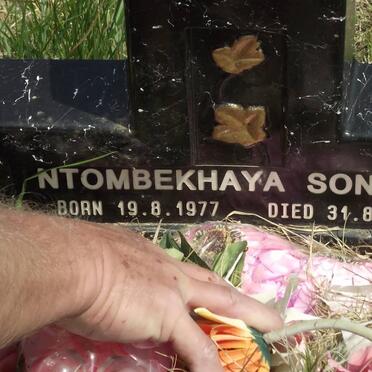 SONANZI Ntombekhaya 1977-2010