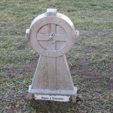 STRUTHENS Robert J.