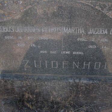 BEZUIDENHOUT Jacobus Johannes Petrus -1946 &amp; Martha Jacoba Elizabeth -1947