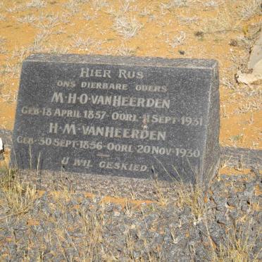 HEERDEN M.H.O., van 1857-1931 &amp; H.M. 1856-1930